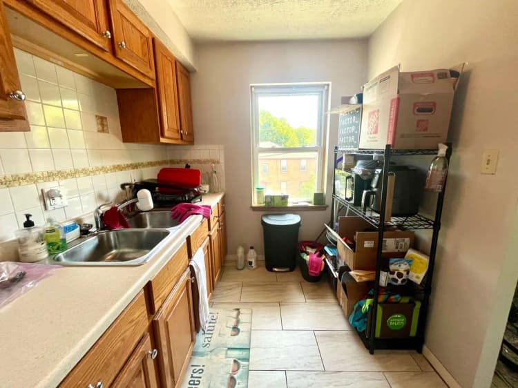 Milwaukee County apartments for rent - image - large (11).jpeg