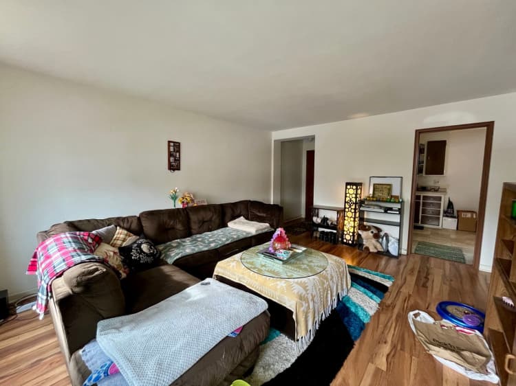 Milwaukee County apartments for rent - image - large (13).jpeg
