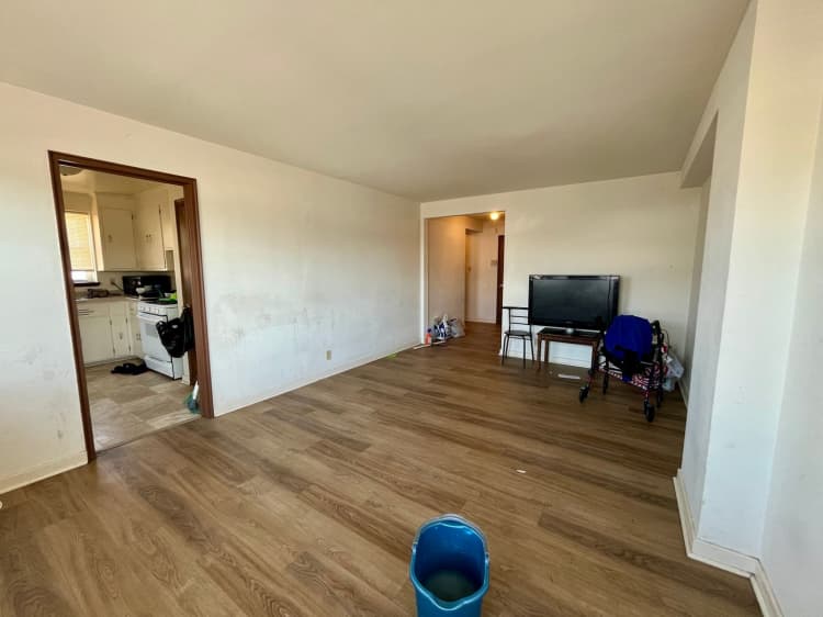 Milwaukee County apartments for rent - image - large (25).jpeg