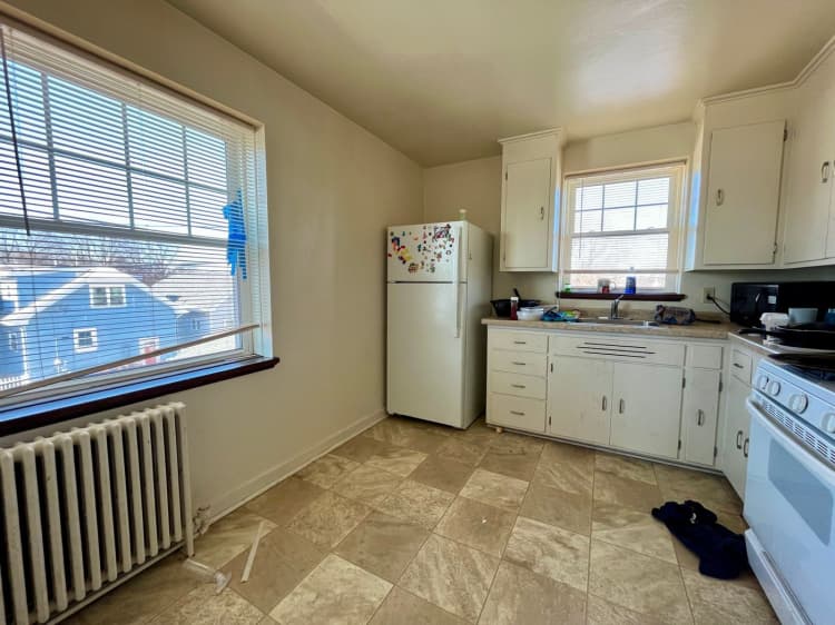 Milwaukee County apartments for rent - image - large (27).jpeg