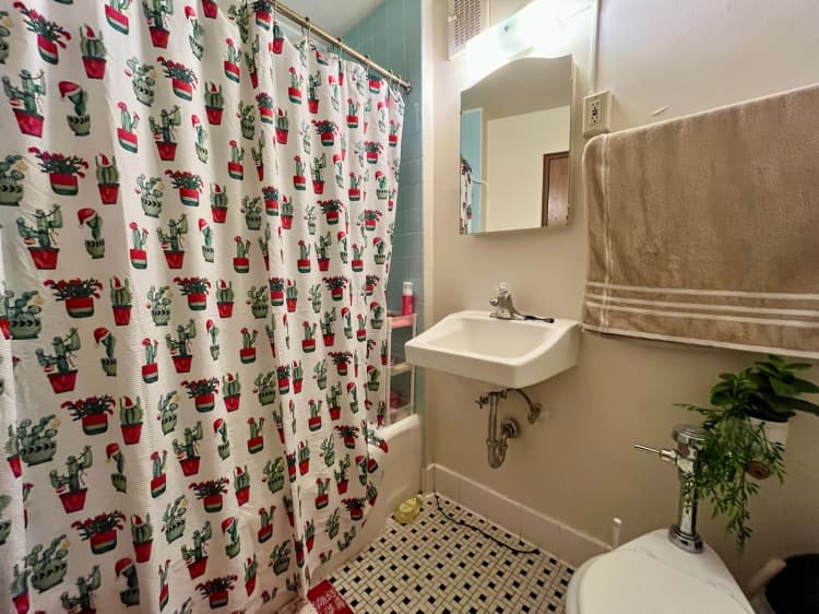 Milwaukee County apartments for rent - image - large (9).jpeg
