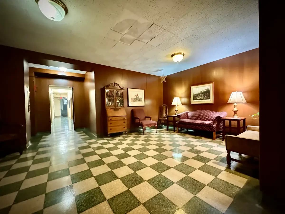 Milwaukee County apartments for rent - Property image - Marshall Hall - 3