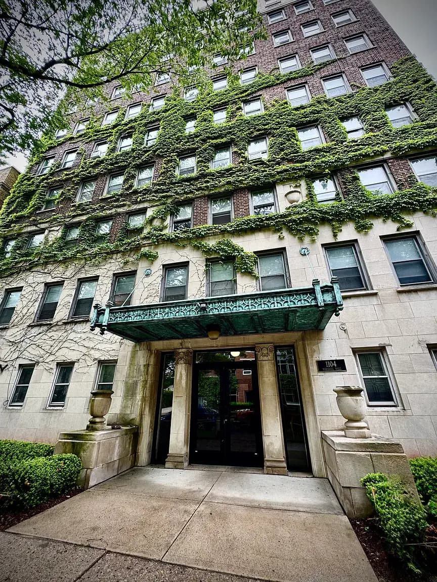 Milwaukee County apartments for rent - Property image - Marshall Hall - 1