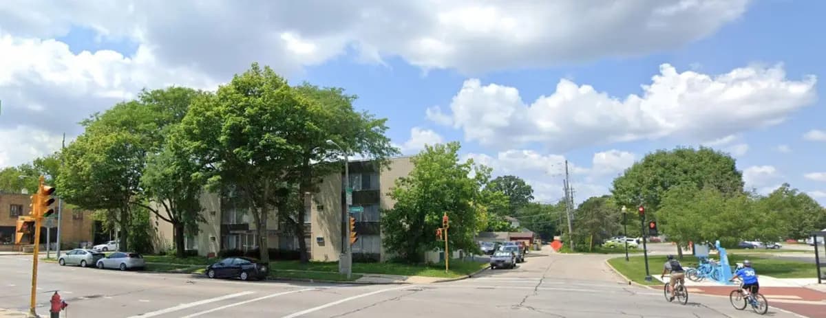 Milwaukee County apartments for rent - Property image - Milwood Apartments - 1