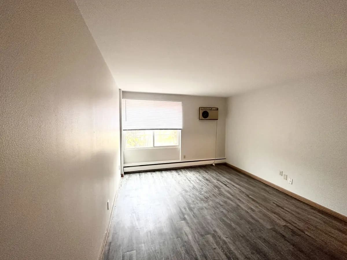 Milwaukee County apartments for rent - Property image - Milwood Apartments - 3
