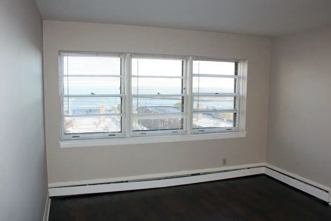 Milwaukee County apartments for rent - Property image - Royal Plaza Apartments - 2