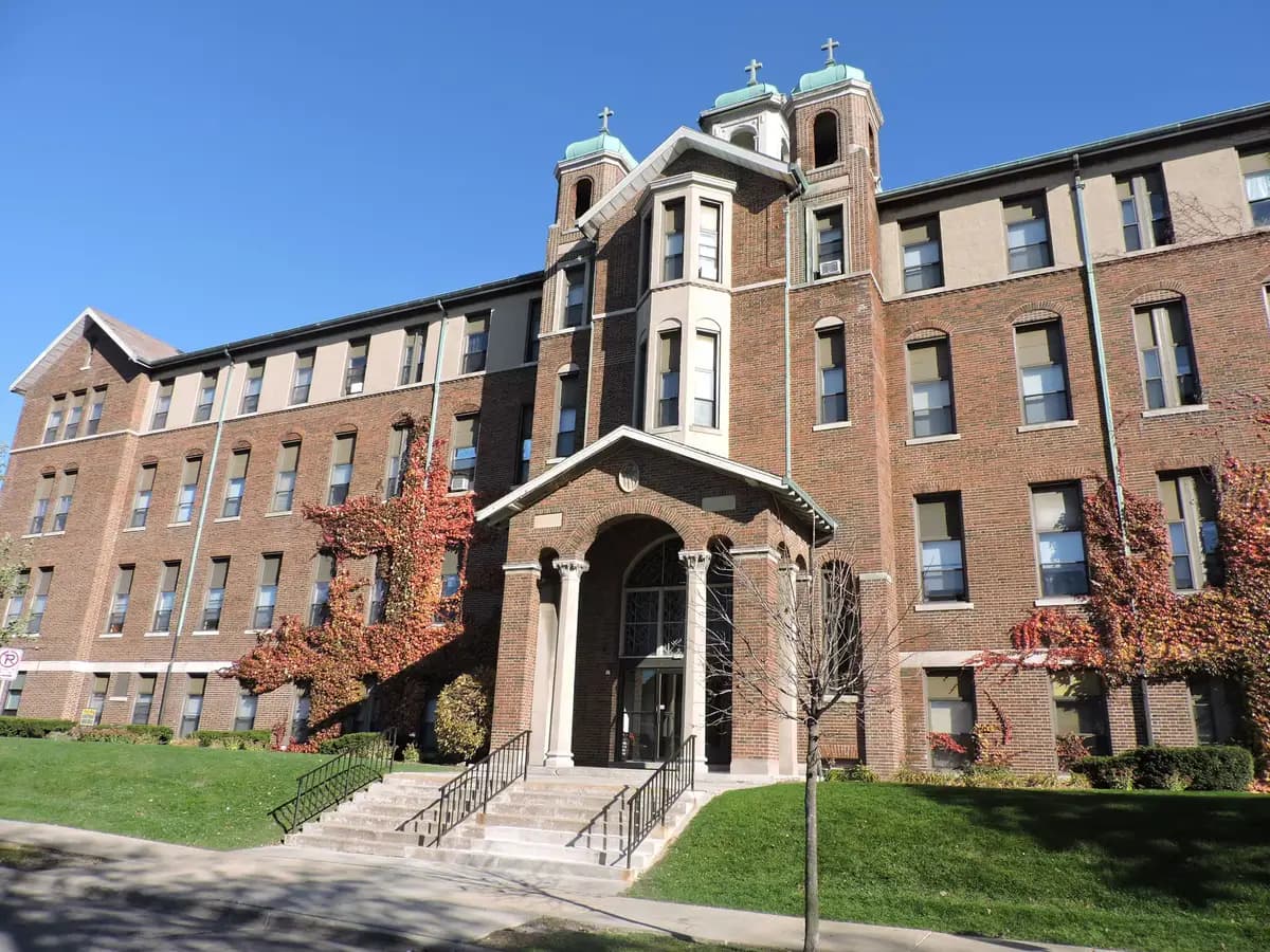 Milwaukee County apartments for rent - Property image - Burnham Hill Apartments - 3