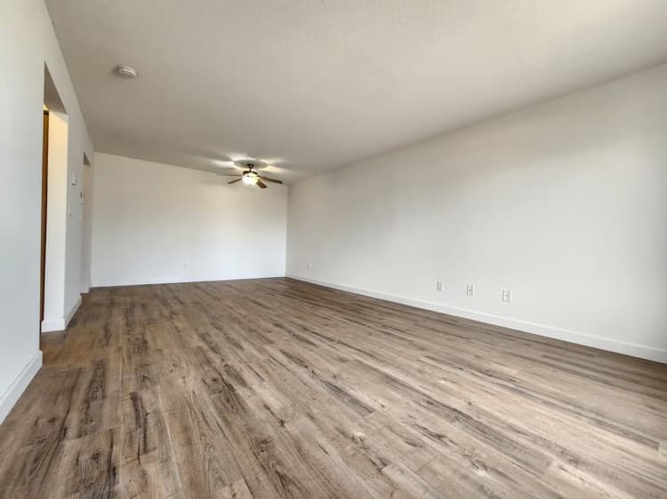 Milwaukee County apartments for rent - image - original.jpg_9.avif