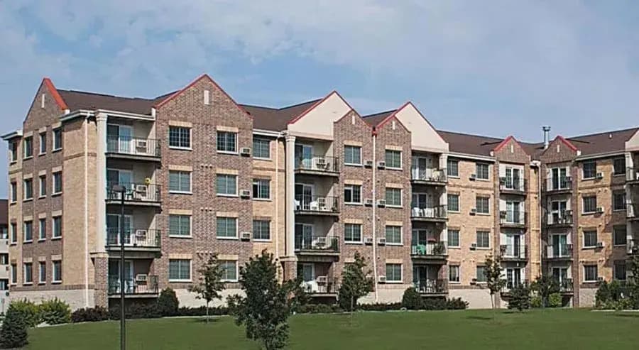Milwaukee County apartments for rent - image - p1959768_landmark.webp
