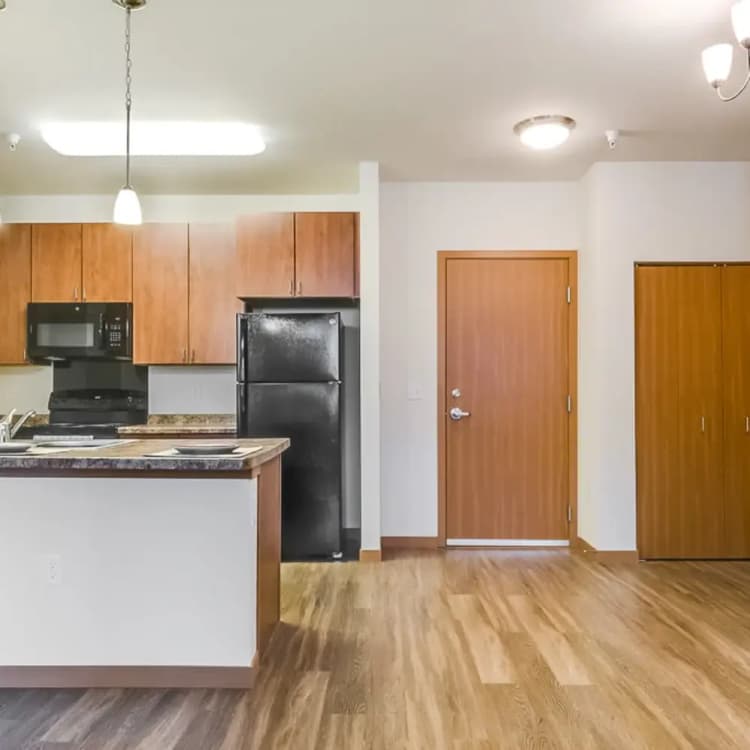 Milwaukee County apartments for rent - image - layton-square_6_zp1phj.webp