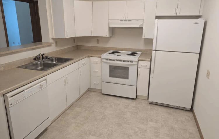 Milwaukee County apartments for rent - image - PrairieHill_SeniorApartments_34.png