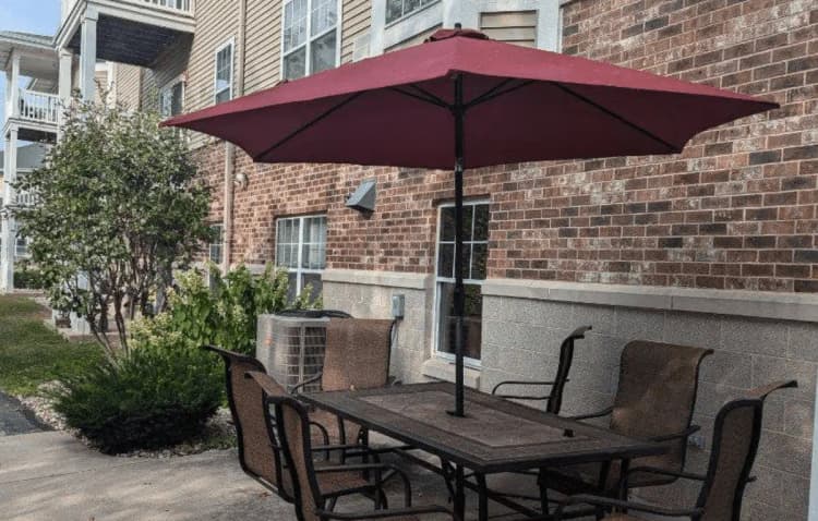 Milwaukee County apartments for rent - image - PrairieHill_SeniorApartments_48.png