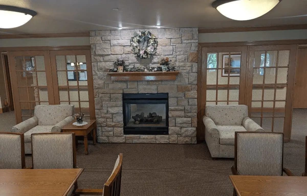 Milwaukee County apartments for rent - image - PrairieHill_SeniorApartments_53.png