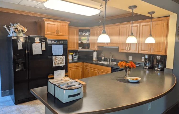 Milwaukee County apartments for rent - image - PrairieHill_SeniorApartments_55.png