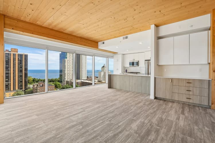 Milwaukee County apartments for rent - image - Willow - 3BD / 2 BA - Living Space