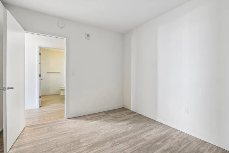 Milwaukee County apartments for rent - image - Willow - 3 BD / 3 BA - Bedroom or Home Office