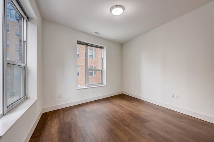 Milwaukee County apartments for rent - image - 2 Bed / 2 Bath - 1215 SF