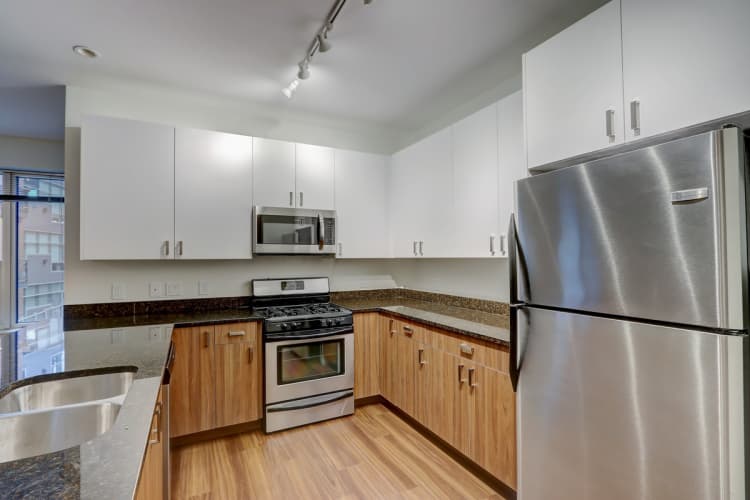Milwaukee County apartments for rent - image - Renovated 2 Bed / 2 Bath - 1368 SF