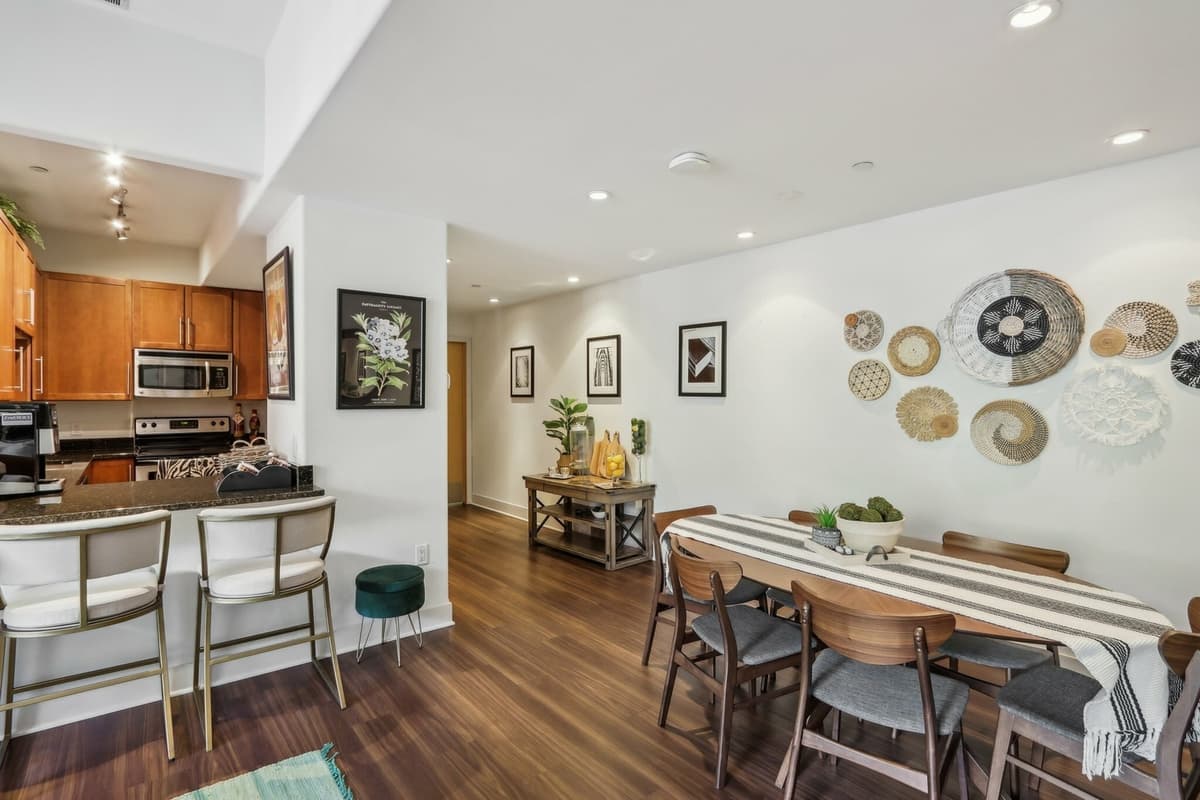 Milwaukee County apartments for rent - image - Community Room