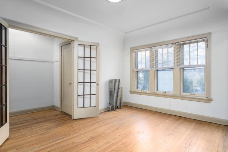 Milwaukee County apartments for rent - image - Brewers Hill Studio - Living Area