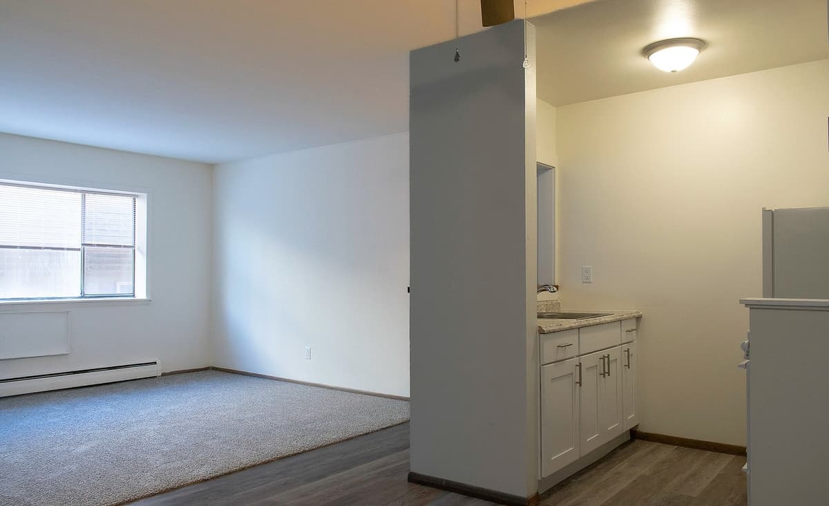 Milwaukee County apartments for rent - image - 1 Bedroom - Renovated