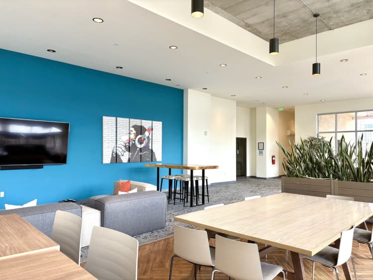 Milwaukee County apartments for rent - image - Community Room