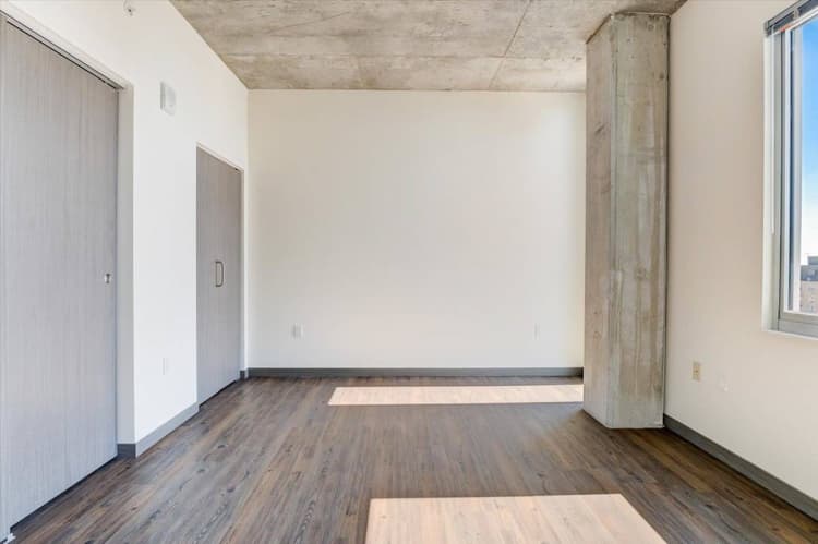 Milwaukee County apartments for rent - image - 3 Bed / 2 Bath - Bedroom