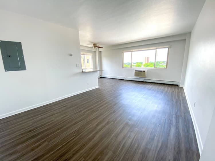 Milwaukee County apartments for rent - image - Renovated Living Area