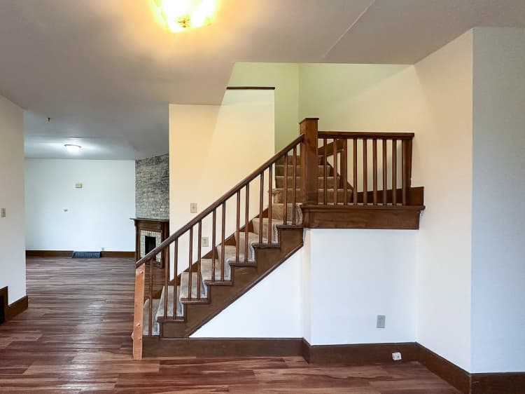 Milwaukee County apartments for rent - image - 3 Bed / 1 Bath - 1,500 SF - Living Room
