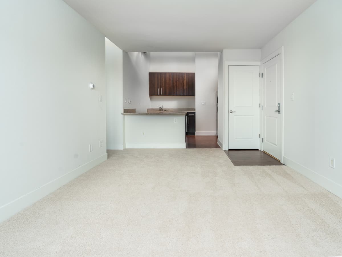 Milwaukee County apartments for rent - image - 2 Bed / 1 Bath - 665 SF - Living & Kitchen