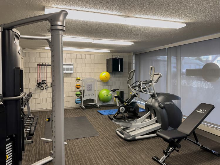 Milwaukee County apartments for rent - image - Fitness Center