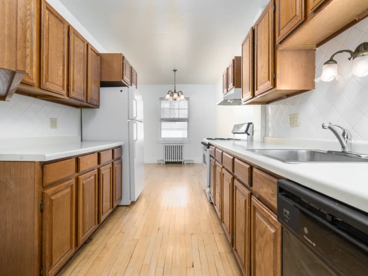 Milwaukee County apartments for rent - image - Kitchen and Dining