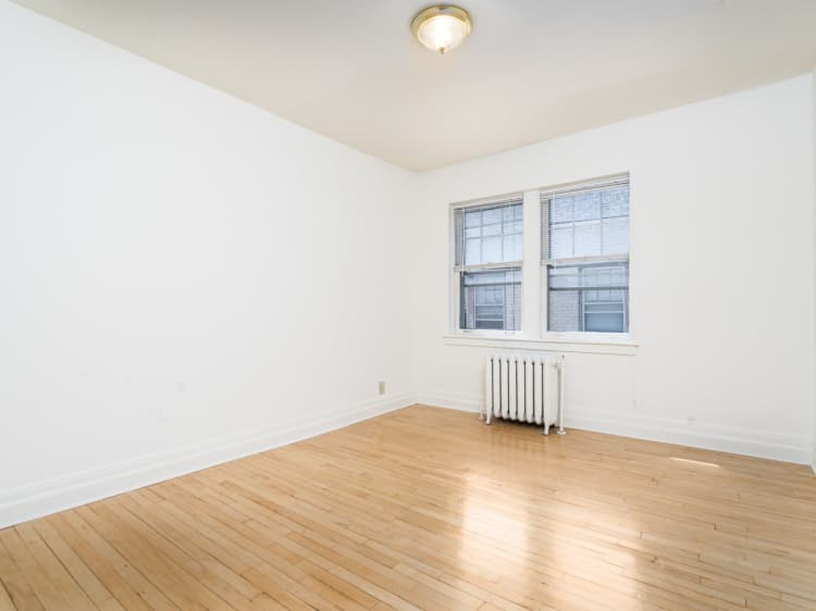 Milwaukee County apartments for rent - image - Bedroom