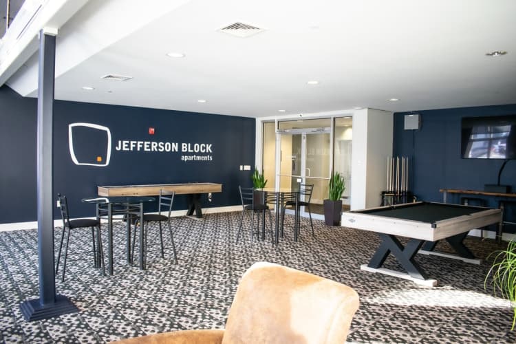 Milwaukee County apartments for rent - image - Community Room