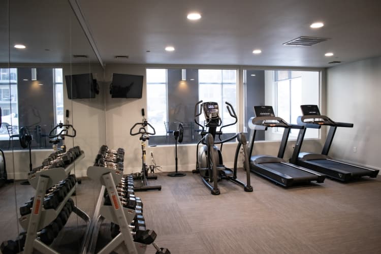 Milwaukee County apartments for rent - image - Fitness Center