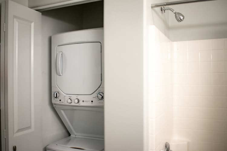Milwaukee County apartments for rent - image - Washer/Dryer
