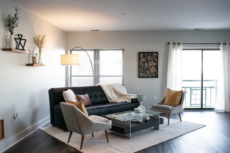 Milwaukee County apartments for rent - image - Living Room