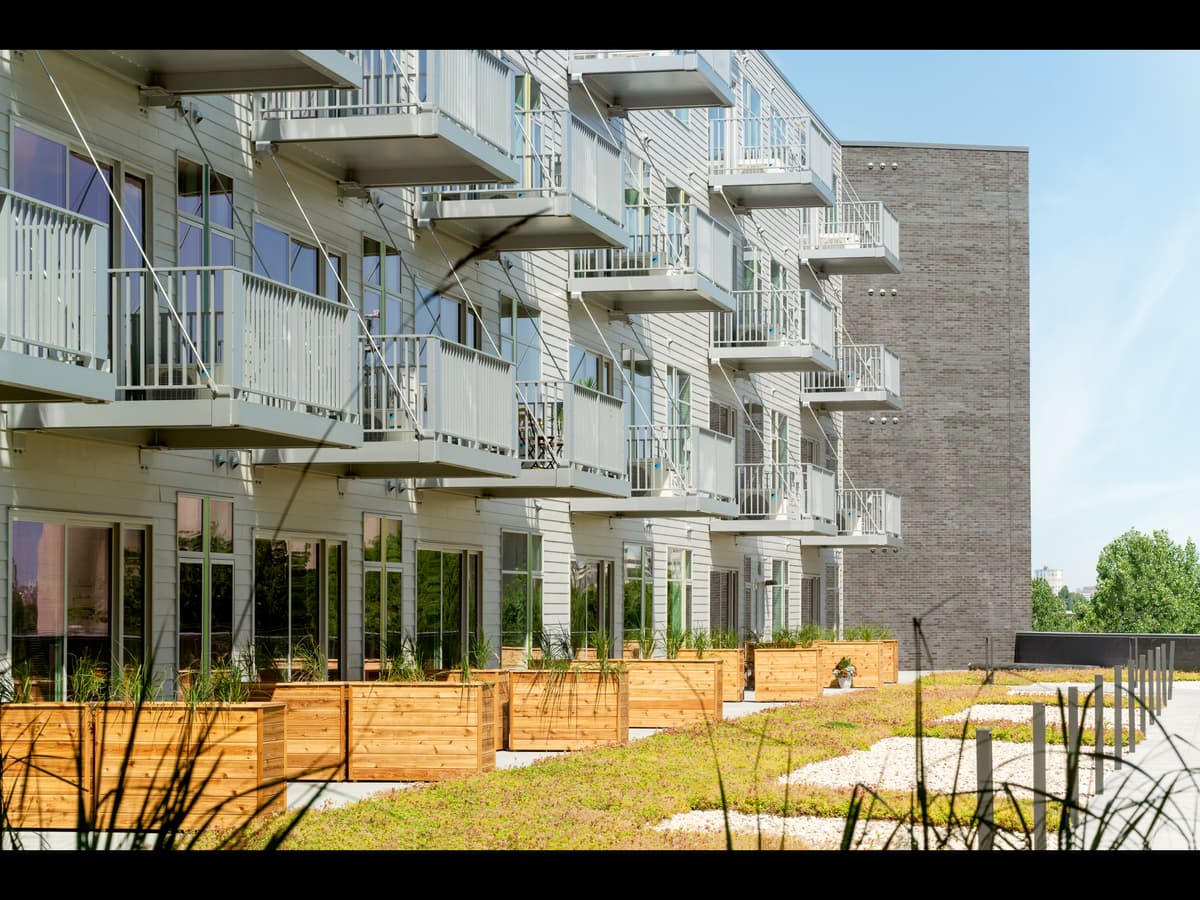 Milwaukee County apartments for rent - Property image - KinetiK - 3