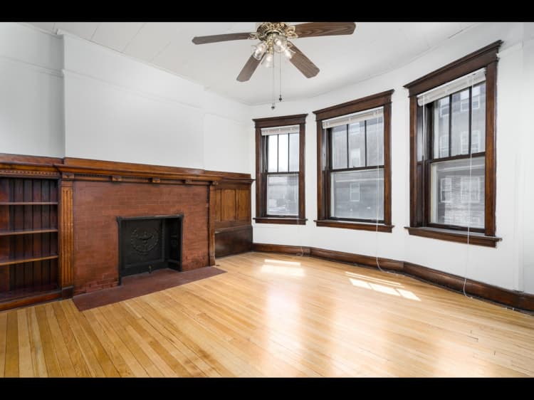 Milwaukee County apartments for rent - image - Living Area