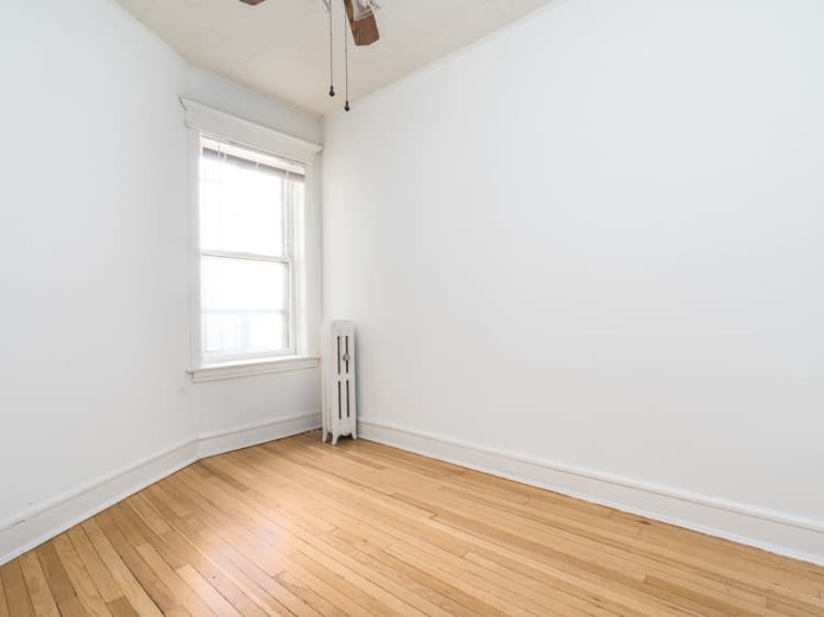Milwaukee County apartments for rent - image - Bedroom