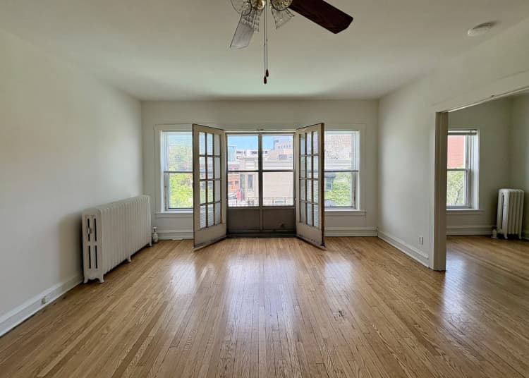 Milwaukee County apartments for rent - image - Ivanhoe Living Space