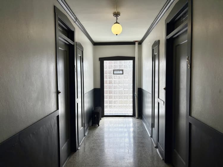 Milwaukee County apartments for rent - image - Hallway Interior