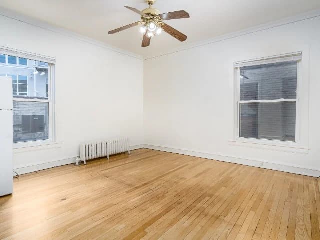 Milwaukee County apartments for rent - image - Ivanhoe Studio