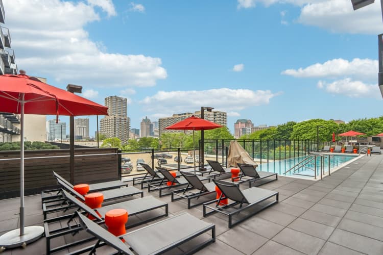 Milwaukee County apartments for rent - image - Pool Deck