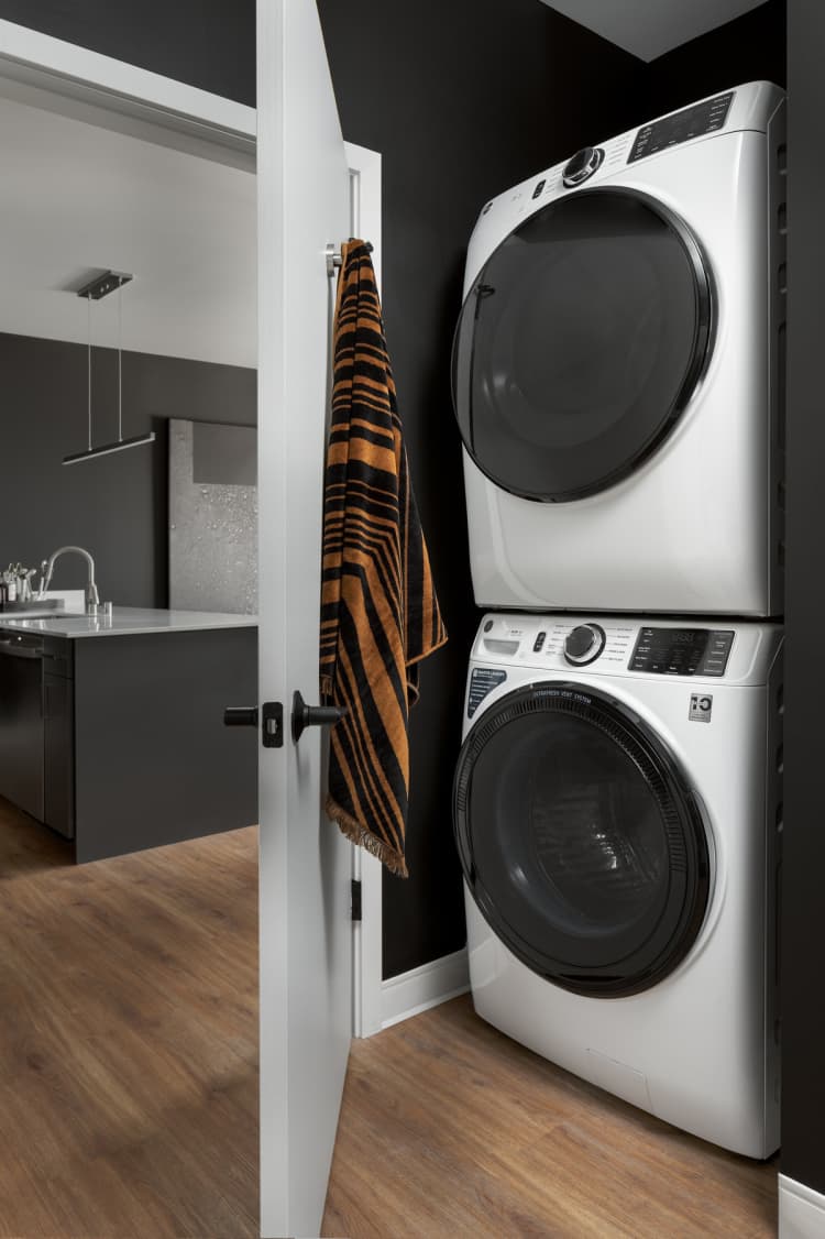 Milwaukee County apartments for rent - image - Supermoon Laundry
