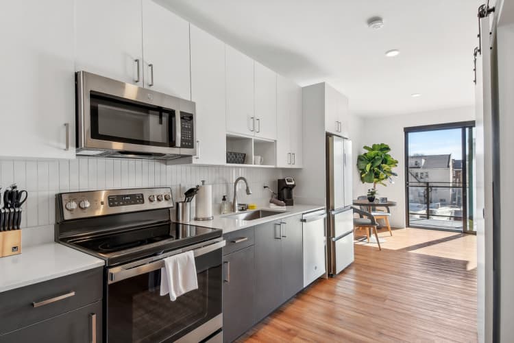 Milwaukee County apartments for rent - image - Equinox Kitchen