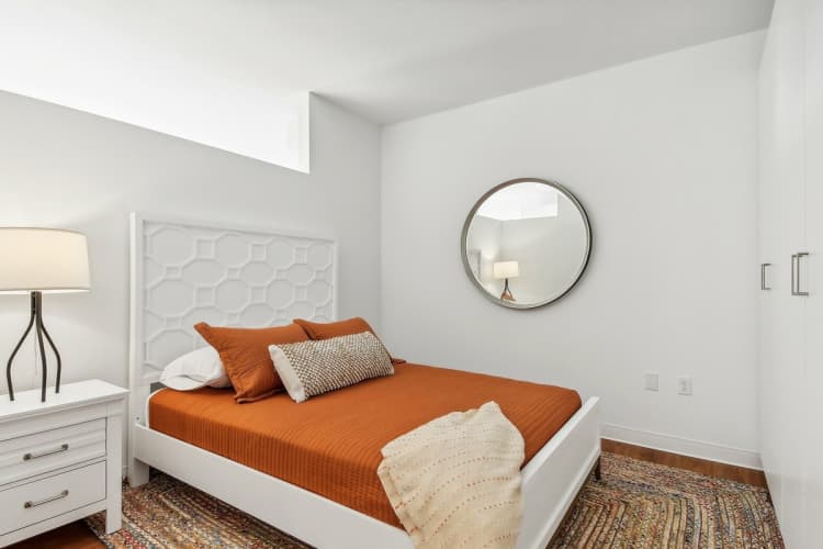 Milwaukee County apartments for rent - image - Equinox Bedroom