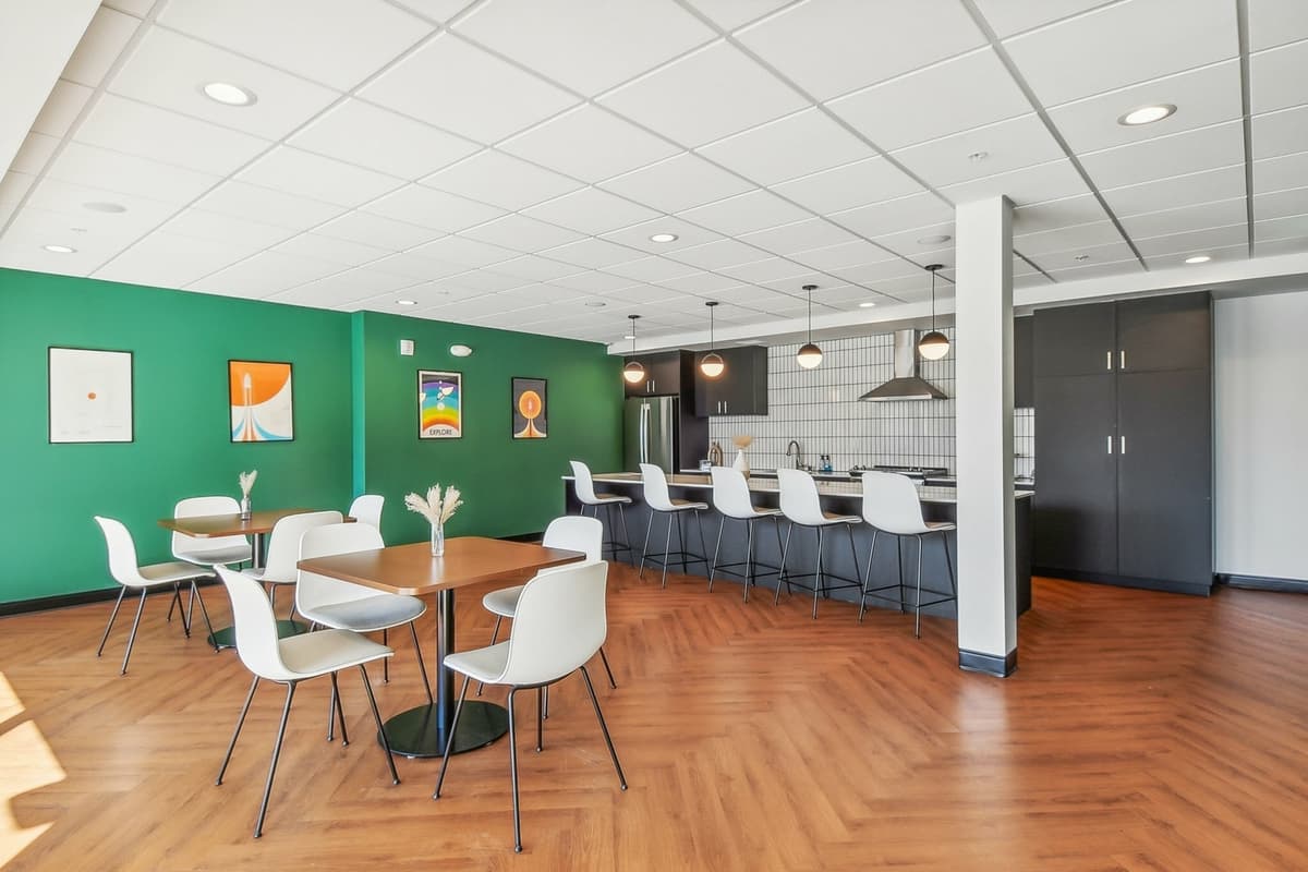 Milwaukee County apartments for rent - image - Community Kitchen