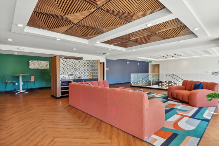 Milwaukee County apartments for rent - image - Co-Working Lounge