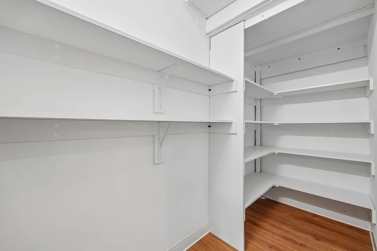 Milwaukee County apartments for rent - image - Buca Townhome Pantry